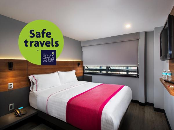 Hotel MX aeropuerto : photo 5 de la chambre chambre standard lit queen-size