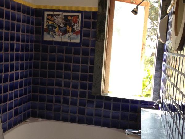 Les Artistes Inn : photo 6 de la chambre chambre de luxe king avec vue sur l'océan

