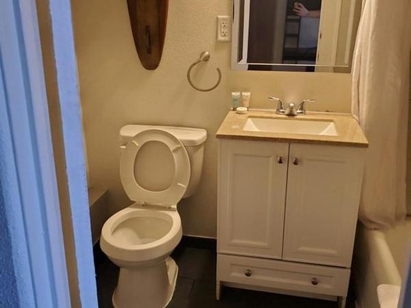 Desert Hills Motel : photo 7 de la chambre chambre lit queen-size 