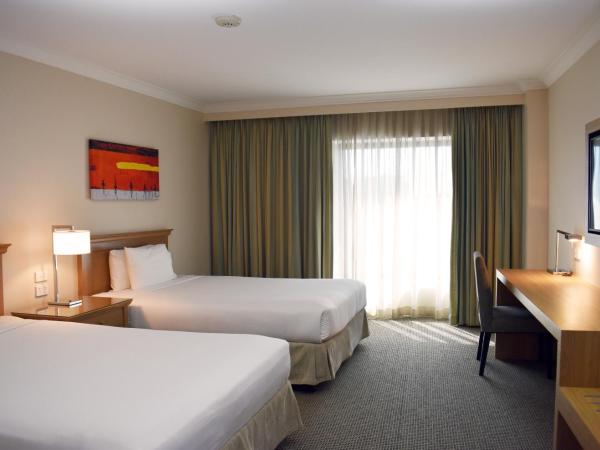 Stamford Plaza Sydney Airport Hotel & Conference Centre : photo 3 de la chambre chambre lits jumeaux supérieure