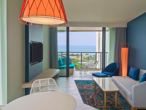 Holiday Inn Resort Vana Nava Hua Hin, an IHG Hotel : photo 5 de la chambre suite 2 chambres - vue sur océan