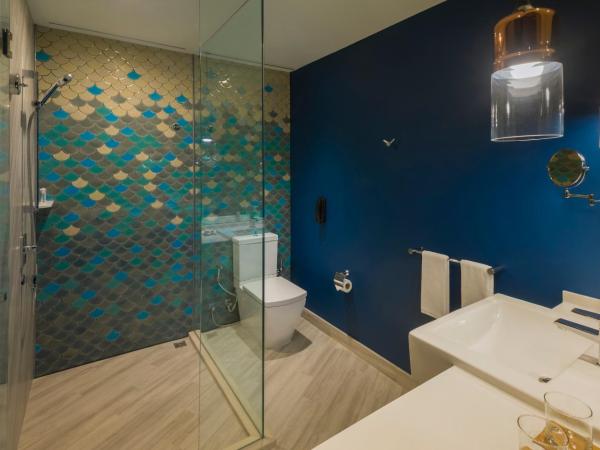 Holiday Inn Resort Vana Nava Hua Hin, an IHG Hotel : photo 5 de la chambre chambre lit king-size - vue sur montagne