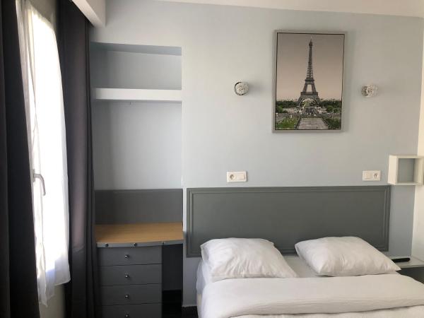 Htel Clauzel Paris : photo 1 de la chambre chambre double