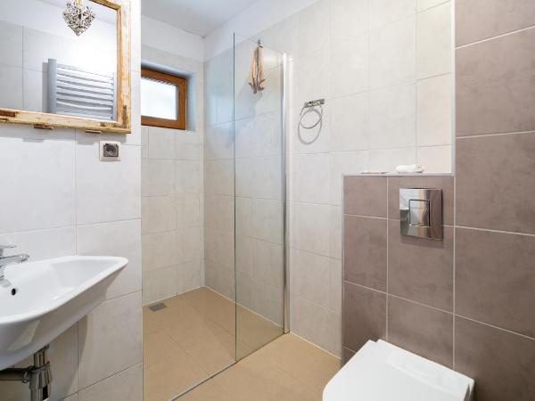 WILLA IZBICA KARPACZ : photo 8 de la chambre chambre triple confort