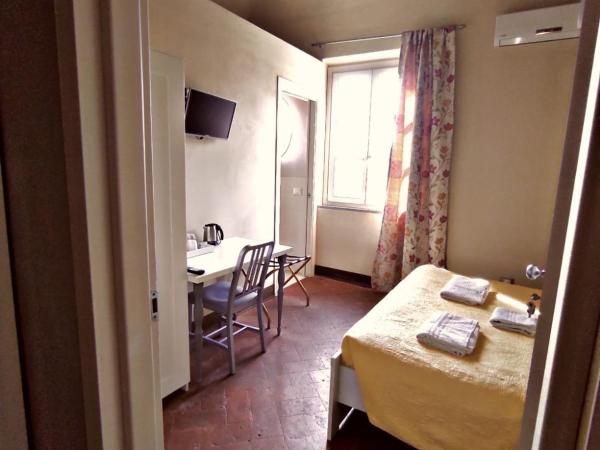 Relais Le Ortensie : photo 1 de la chambre chambre double - vue sur jardin