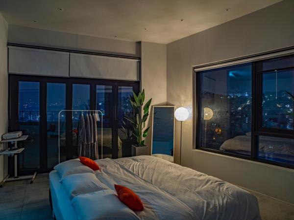 Glue Hotel : photo 8 de la chambre suite lit king-size