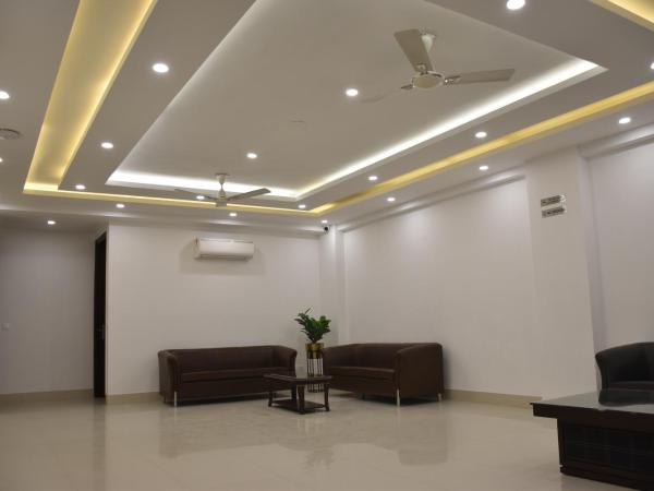 Lemon Green Residency - Hotel and Serviced Apartments : photo 10 de la chambre appartement avec balcon