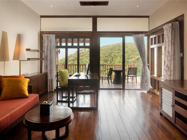 Yalong Bay Earthly Paradise Birds Nest Resort （Mountain Villas) : photo 6 de la chambre two-bedroom villa with private pool  - red crowned crane pool suite villa