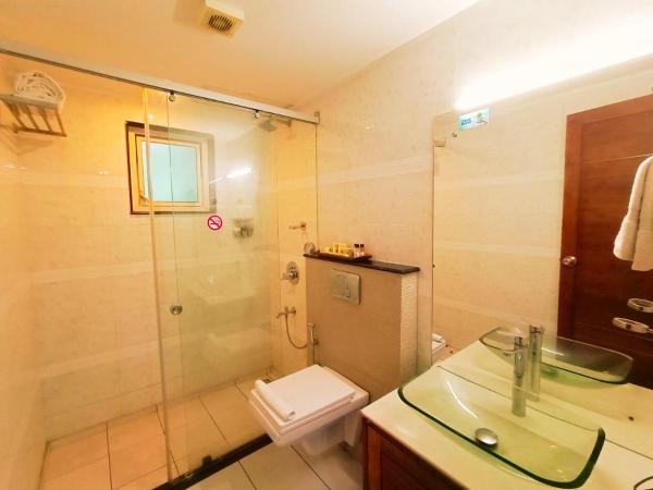 Hill Palace Hotel & Spa : photo 1 de la chambre chambre deluxe double ou lits jumeaux