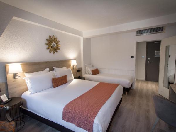 Hôtel Le Rohan, centre Cathédrale : photo 4 de la chambre chambre triple tradition