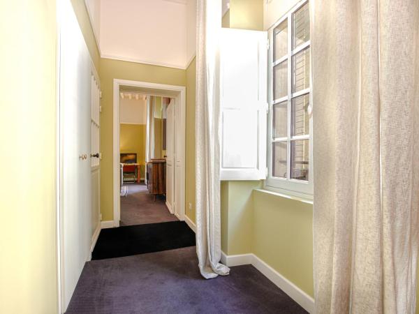 Maison Fredon Bordeaux Centre : photo 2 de la chambre suite jaune