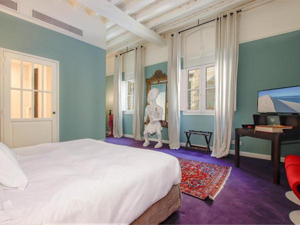 Maison Fredon Bordeaux Centre : photo 3 de la chambre suite violette