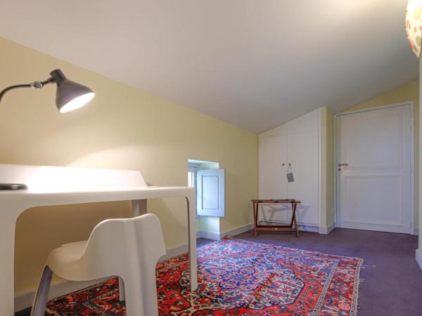 Maison Fredon Bordeaux Centre : photo 5 de la chambre suite grise