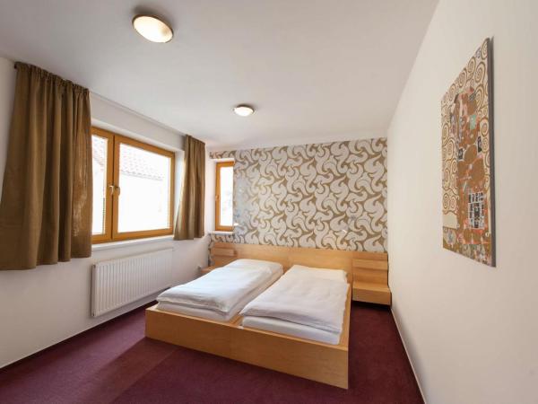 Hotel Garni Pod Skalkou : photo 3 de la chambre chambre lits jumeaux