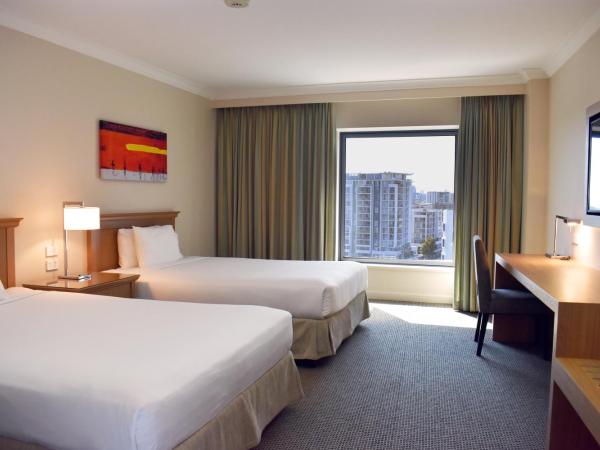 Stamford Plaza Sydney Airport Hotel & Conference Centre : photo 1 de la chambre chambre lits jumeaux supérieure