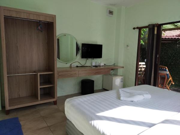 Sea-Sun Bungalow & Resort : photo 2 de la chambre bungalow - vue sur jardin