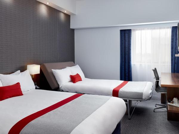 Holiday Inn Express Belfast City, an IHG Hotel : photo 1 de la chambre chambre double avec canapé-lit double – non-fumeurs