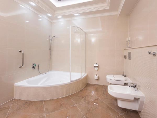 Hotel Dvorana : photo 1 de la chambre suite (2 adultes)