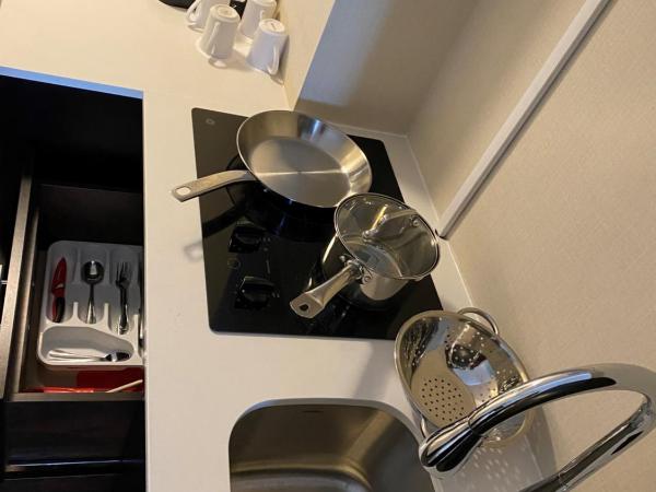 Coast Kamloops Hotel & Conference Centre : photo 1 de la chambre hébergement avec 2 lits queen-size et kitchenette - côte