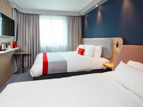 Holiday Inn Express Leeds City Centre - Armouries, an IHG Hotel : photo 4 de la chambre chambre double avec canapé-lit