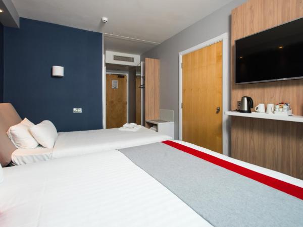Holiday Inn Express Leeds City Centre - Armouries, an IHG Hotel : photo 3 de la chambre chambre double avec canapé-lit