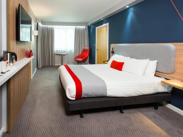 Holiday Inn Express Leeds City Centre - Armouries, an IHG Hotel : photo 7 de la chambre chambre double - accessible aux personnes à mobilité réduite 