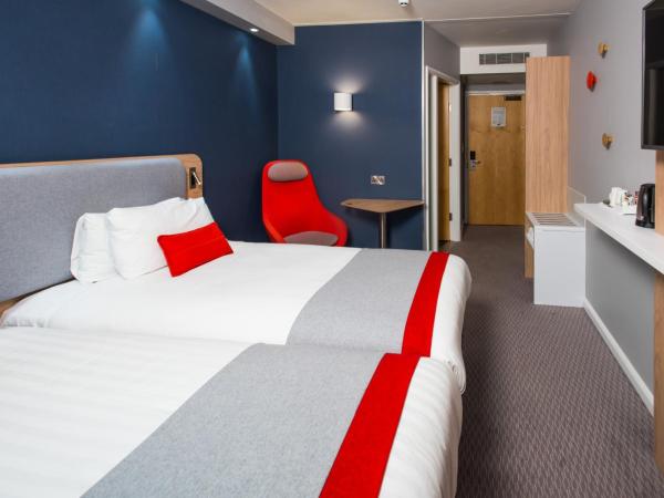 Holiday Inn Express Leeds City Centre - Armouries, an IHG Hotel : photo 2 de la chambre chambre lits jumeaux