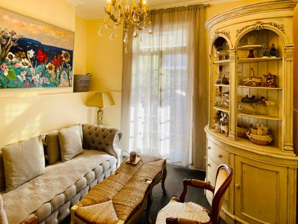 The Mews Motel : photo 4 de la chambre chambre lit queen-size deluxe