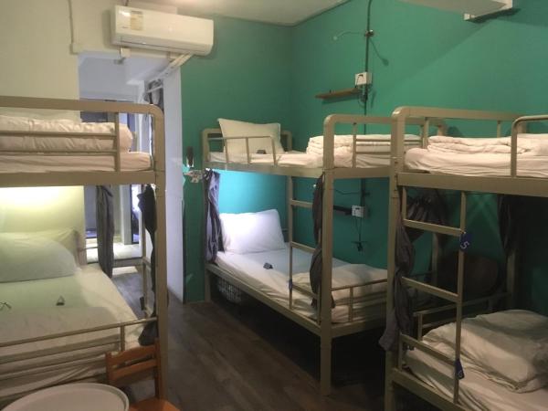 Hop Inn : photo 1 de la chambre lit simple dans dortoir pour femmes