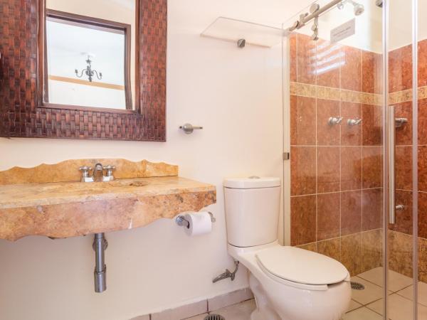 Hotel Ángel Inn : photo 5 de la chambre chambre double standard avec 2 lits doubles