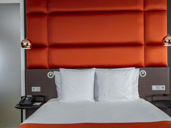 Holiday Inn Amsterdam - Arena Towers, an IHG Hotel : photo 4 de la chambre chambre double ou lits jumeaux standard