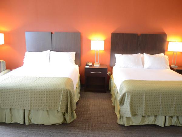 Holiday Inn Houston West Energy Corridor, an IHG Hotel : photo 2 de la chambre deluxe room with two king beds - non-smoking