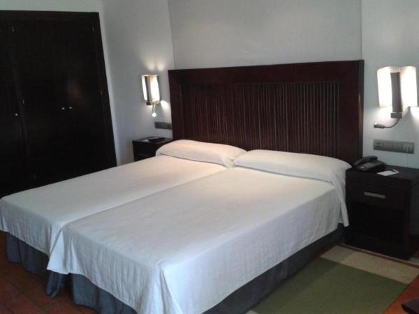 Parador de Málaga Golf : photo 4 de la chambre room #1469361