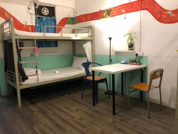 Hop Inn : photo 9 de la chambre lit simple dans dortoir pour femmes