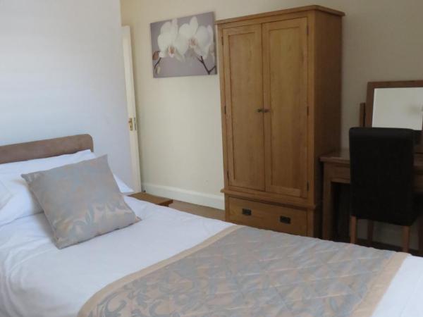 Marple Cottage Guest House : photo 8 de la chambre chambre lits jumeaux