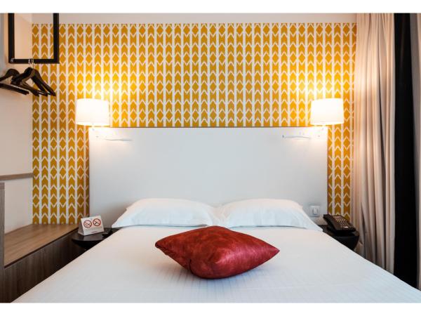 The Originals Boutique, Hôtel Maison Montmartre Paris Les Puces : photo 1 de la chambre chambre double
