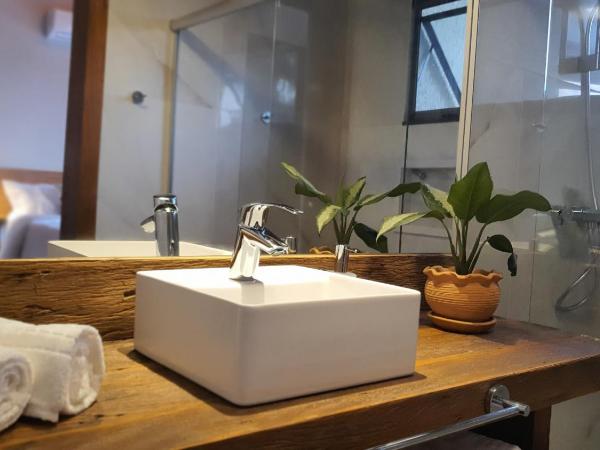 Casa Mirador Boutique Hotel : photo 8 de la chambre chambre lit king-size - vue sur mer