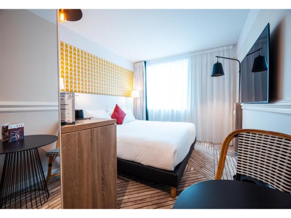 The Originals Boutique, Hôtel Maison Montmartre Paris Les Puces : photo 1 de la chambre chambre double premium