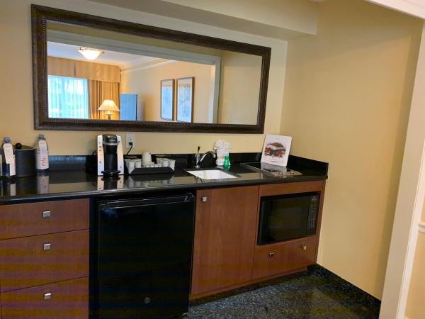 The Lago Mar Beach Resort and Club : photo 5 de la chambre suite 1 chambre avec vue sur la piscine