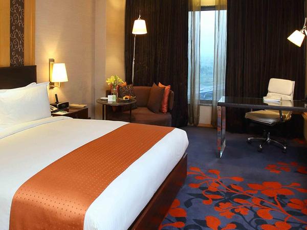 Holiday Inn New Delhi Mayur Vihar Noida, an IHG Hotel : photo 3 de la chambre standard room with lounge access, includes imfl with snacks, at restaurant from 18:00 hours to 20:00 hours