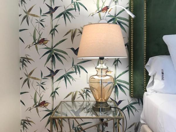 Hotel MR Les Rotes : photo 5 de la chambre chambre double avec lit d'appoint (3 adultes)