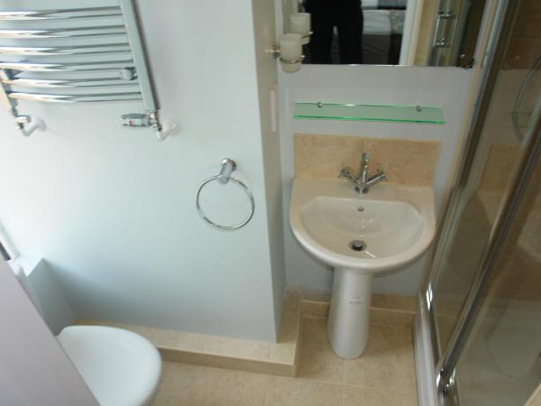 Filton Guest House : photo 4 de la chambre chambre triple