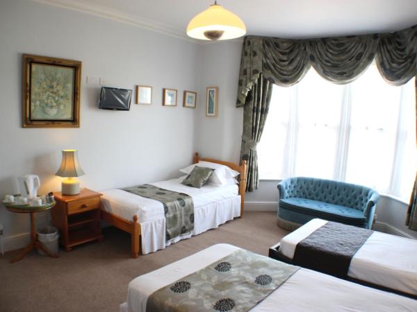 Filton Guest House : photo 5 de la chambre chambre triple