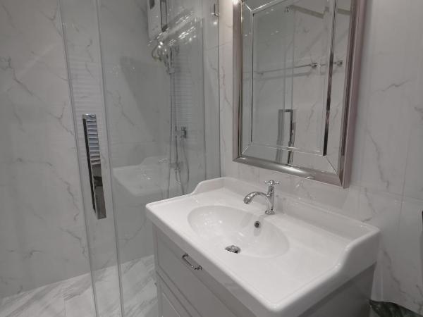 Double Bed Hotel : photo 5 de la chambre chambre double deluxe avec balcon