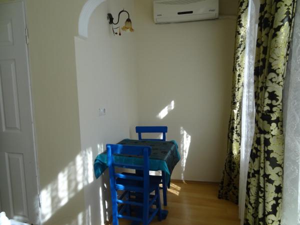 Tulip Guesthouse : photo 9 de la chambre chambre double deluxe - vue latérale sur mer