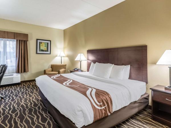Quality Inn & Suites Southport : photo 1 de la chambre chambre lit king-size - accessible aux personnes à mobilité réduite/non-fumeurs
