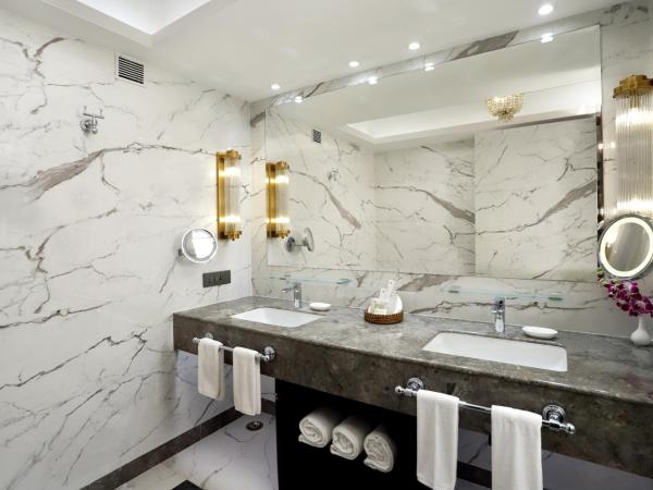 The Ambassador, Marine Drive, Mumbai : photo 7 de la chambre suite de luxe