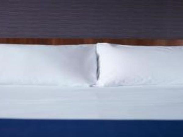 Holiday Inn Express Edinburgh City Centre, an IHG Hotel : photo 3 de la chambre chambre double standard avec canapé-lit