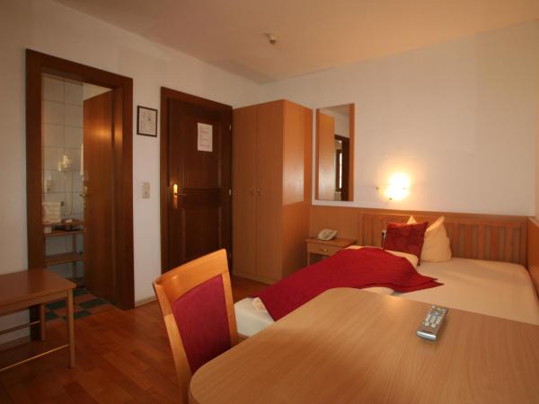 Hotel Engl : photo 2 de la chambre chambre simple