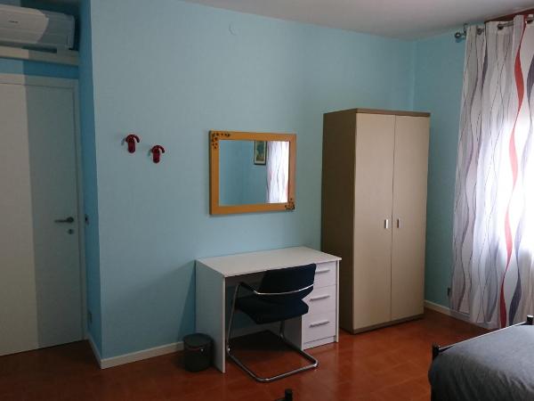 B&B La Moka Verona : photo 2 de la chambre chambre lits jumeaux